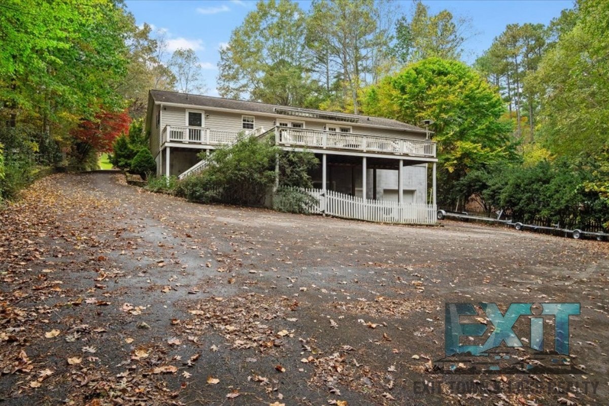 Lakefront Rental in Long Branch Shores property image