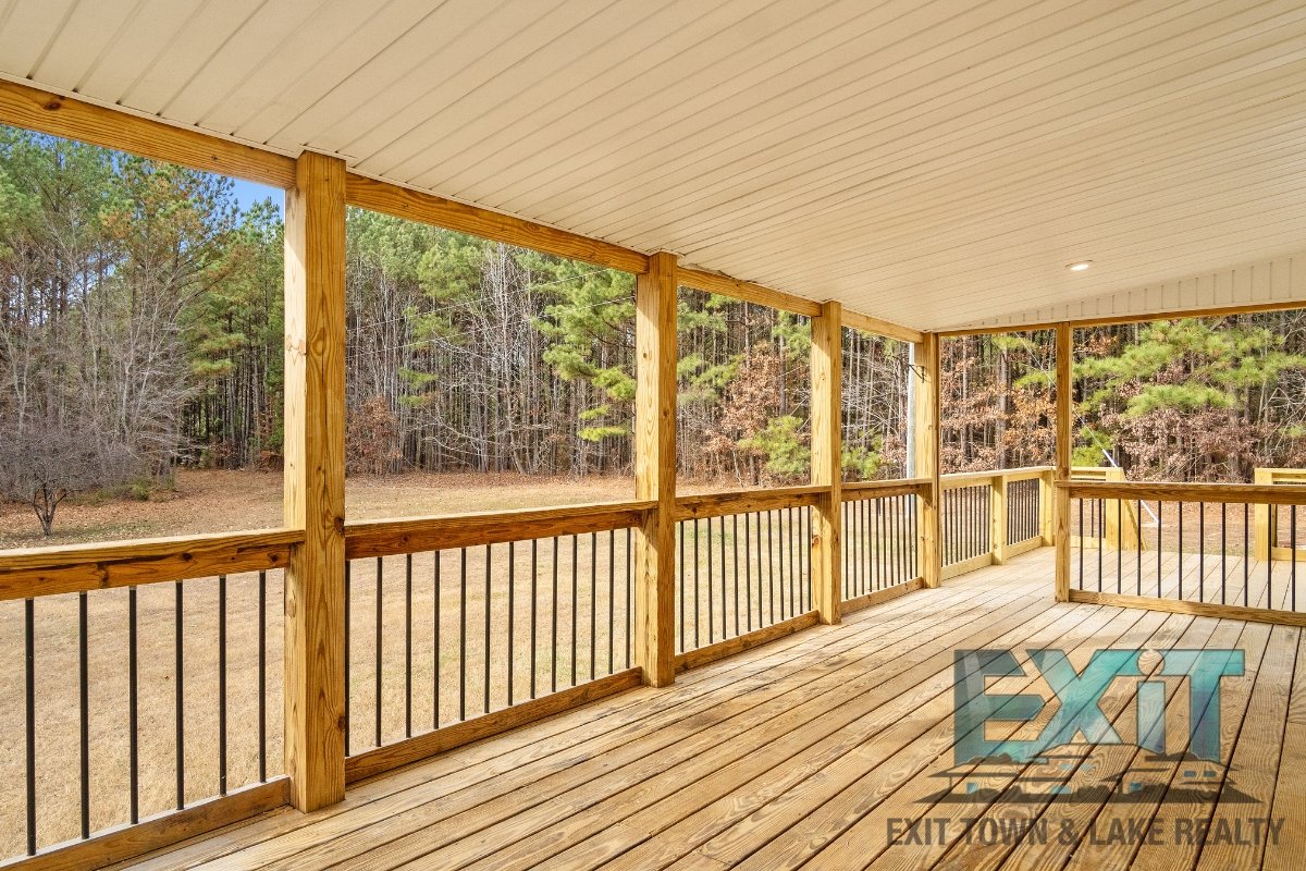 Beautiful Fully Renovated 3 Bed 2 Bath Home property image