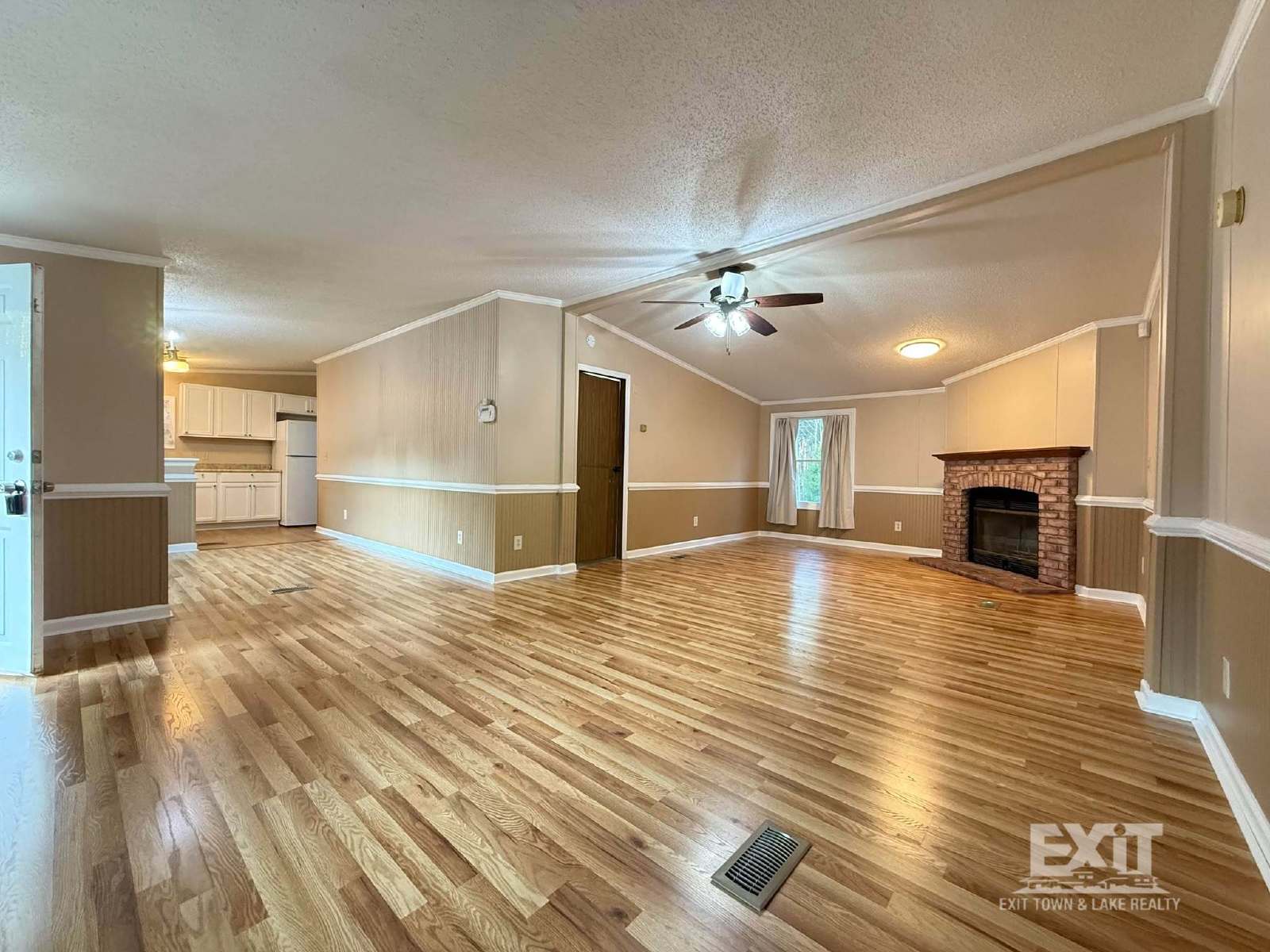 3 Bedroom, 2 Bathroom Home in a Beautiful Country Setting property image