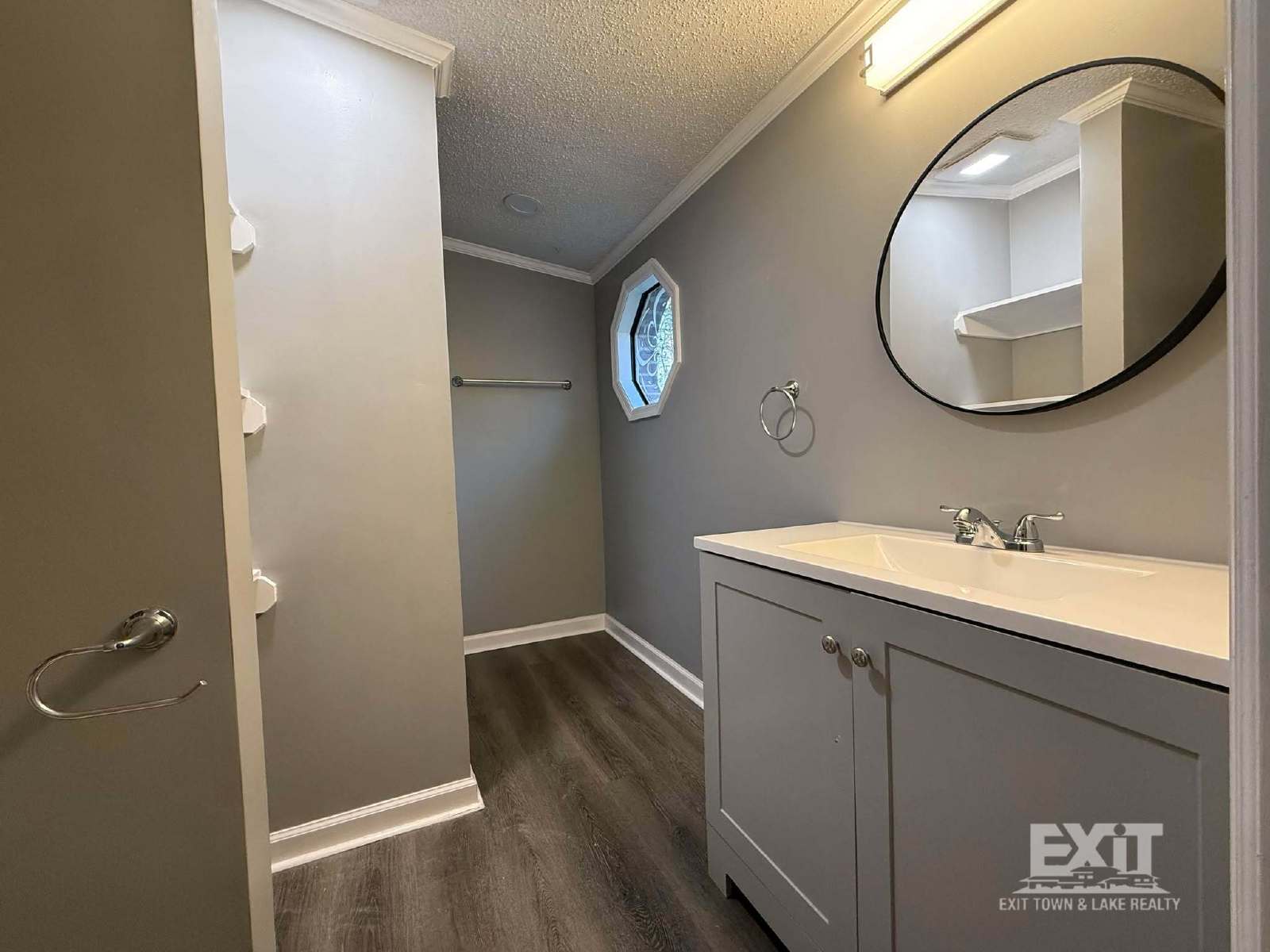 3 Bedroom, 2 Bathroom Home in a Beautiful Country Setting property image