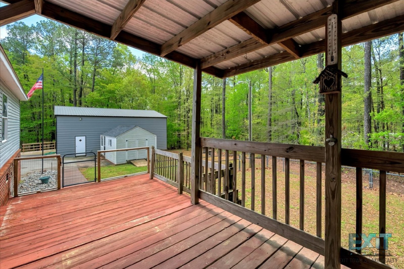 Welcome to this 3 Bedroom, 2 Bath Home in Wildwood Point! property image