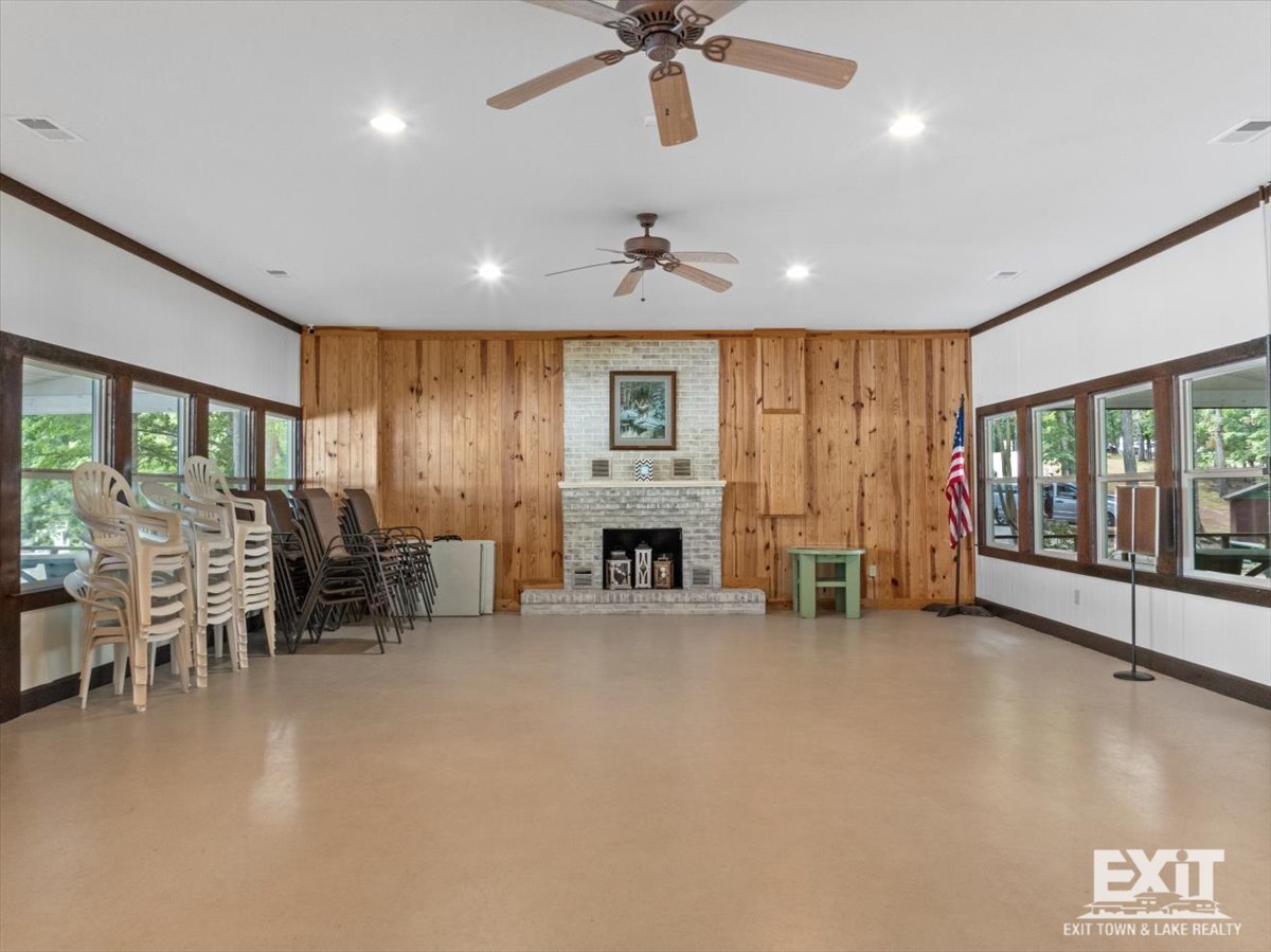 Welcome to this 3 Bedroom, 2 Bath Home in Wildwood Point! property image