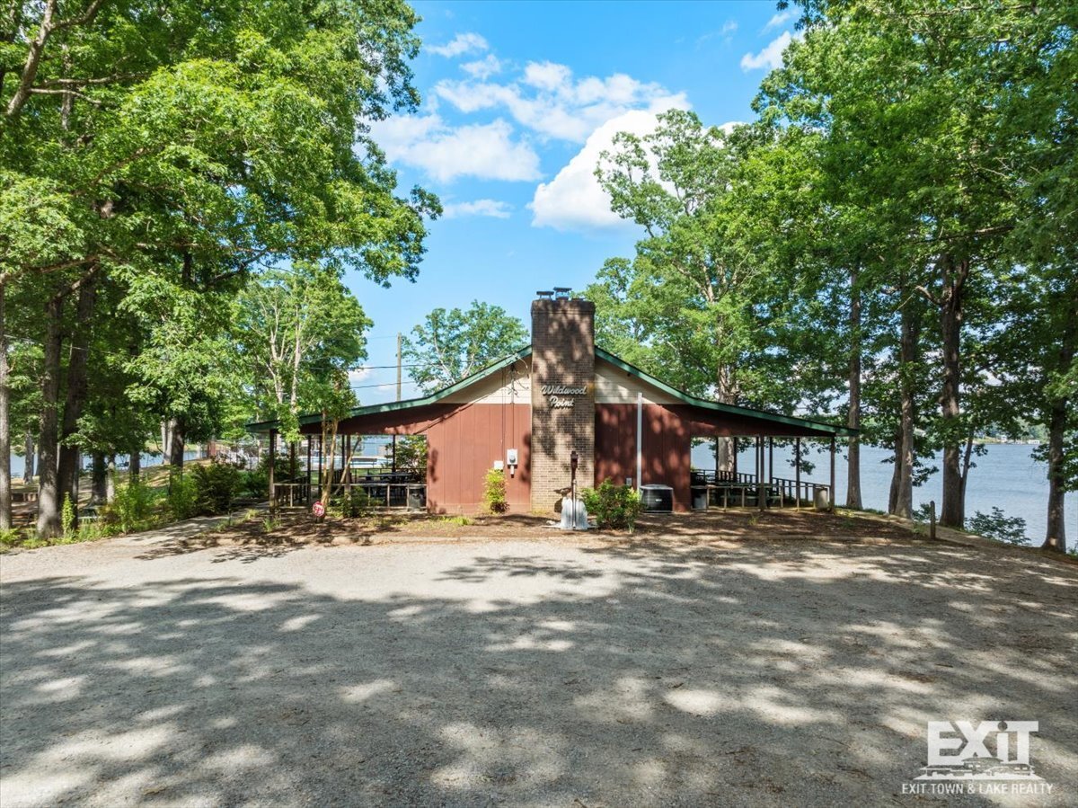 Welcome to this 3 Bedroom, 2 Bath Home in Wildwood Point! property image