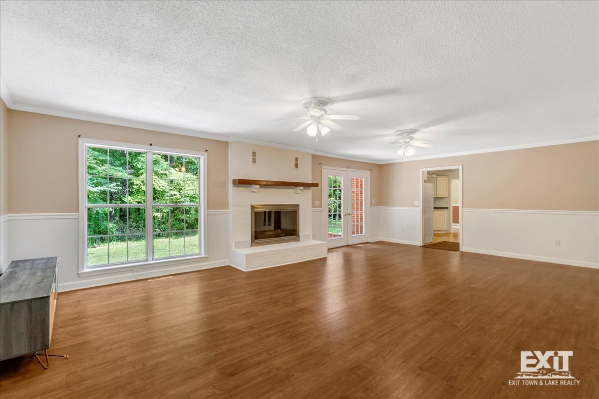 Amazing 4 Bedroom, 3 Bath Home With 2 Kitchens! property image