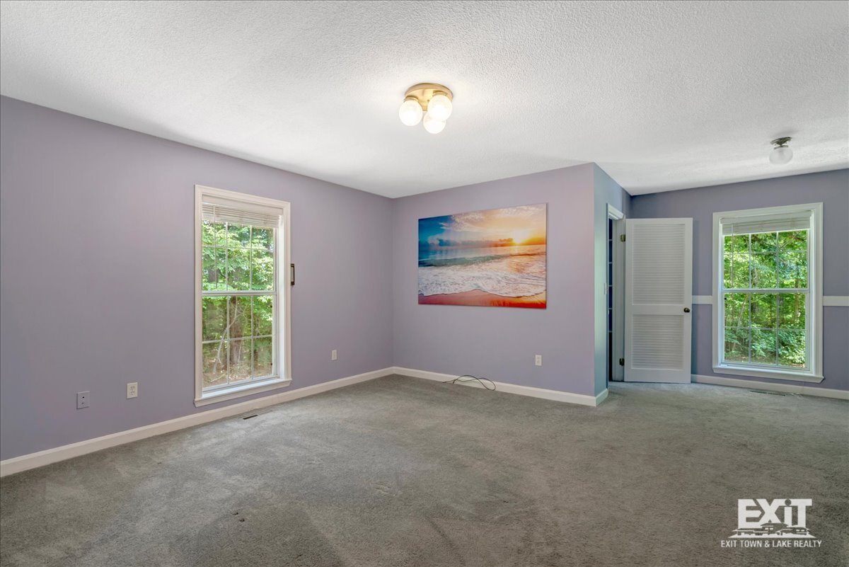 Amazing 4 Bedroom, 3 Bath Home With 2 Kitchens! property image