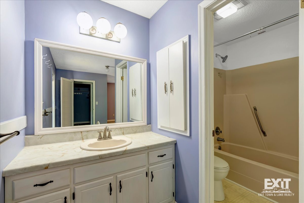 Amazing 4 Bedroom, 3 Bath Home With 2 Kitchens! property image