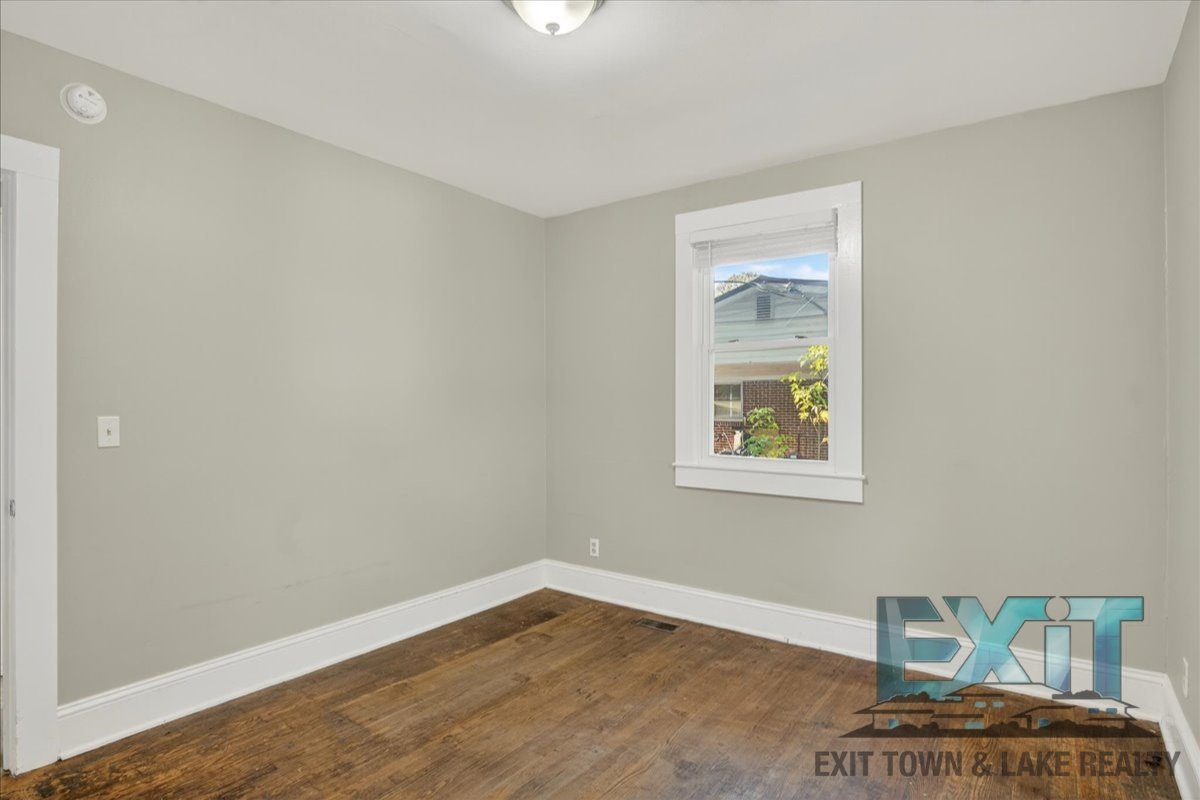 2 Bedroom & 1 Bathroom Home property image