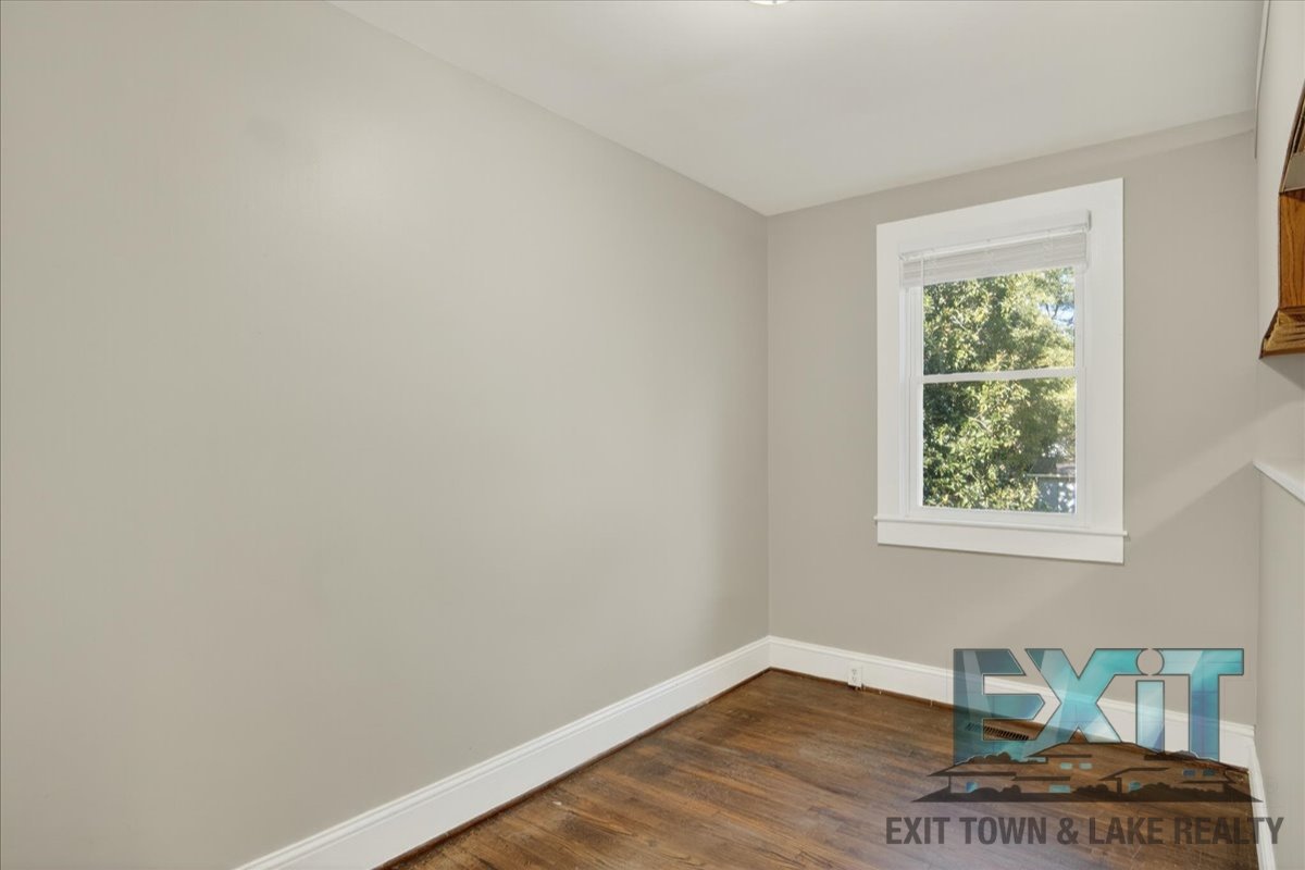 2 Bedroom & 1 Bathroom Home property image