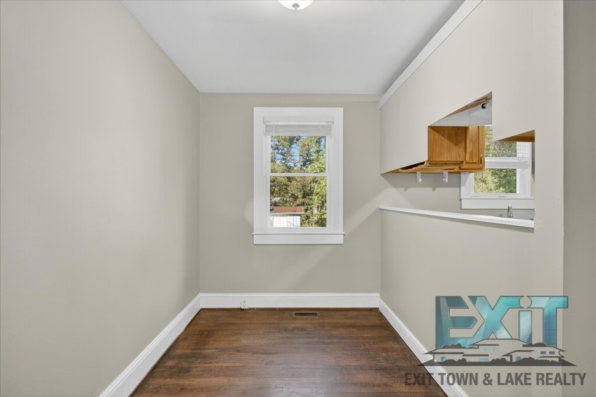 2 Bedroom & 1 Bathroom Home property image