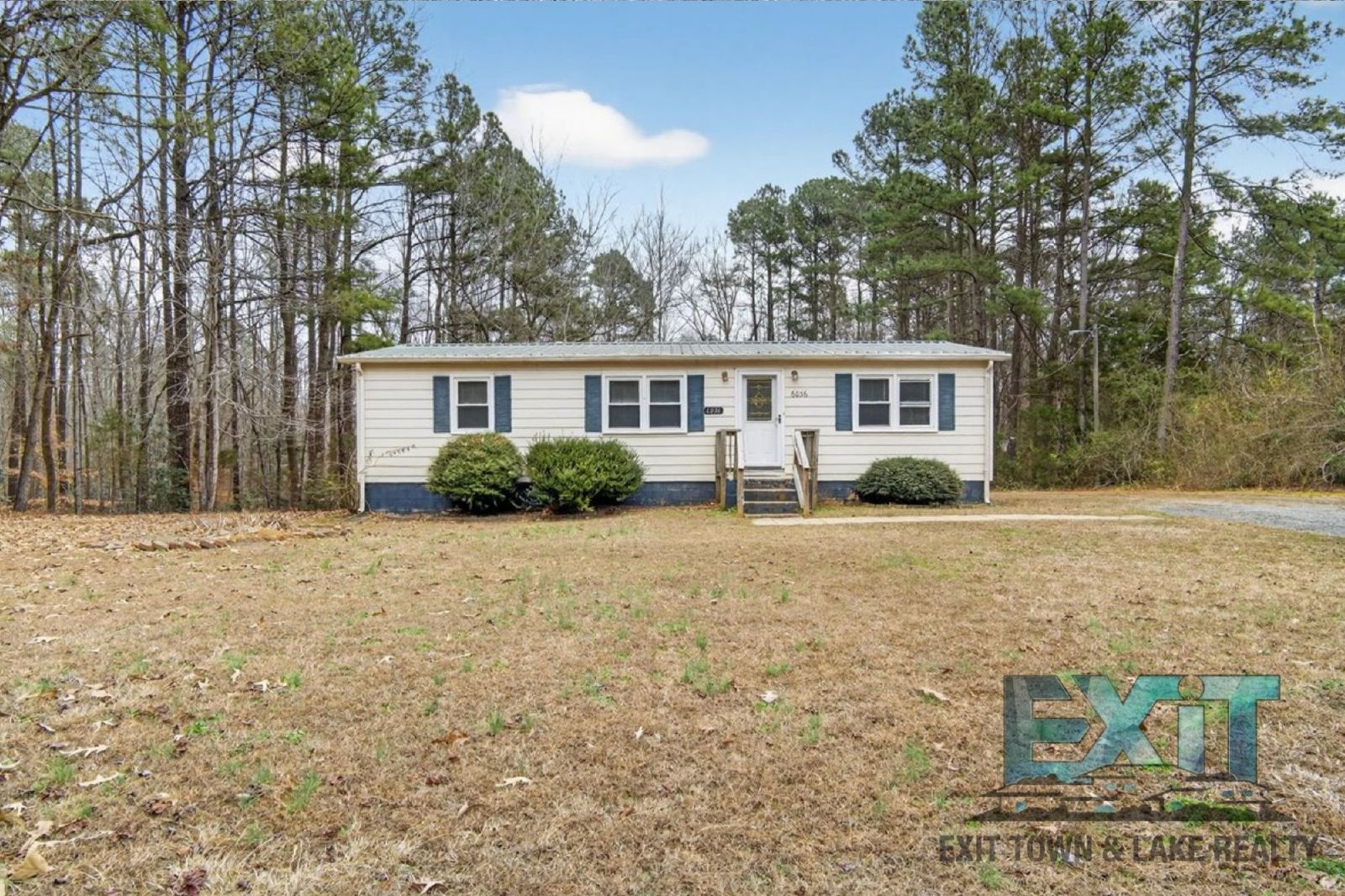 3 Bedroom, 1 Bath Home Available in LaCrosse! property image