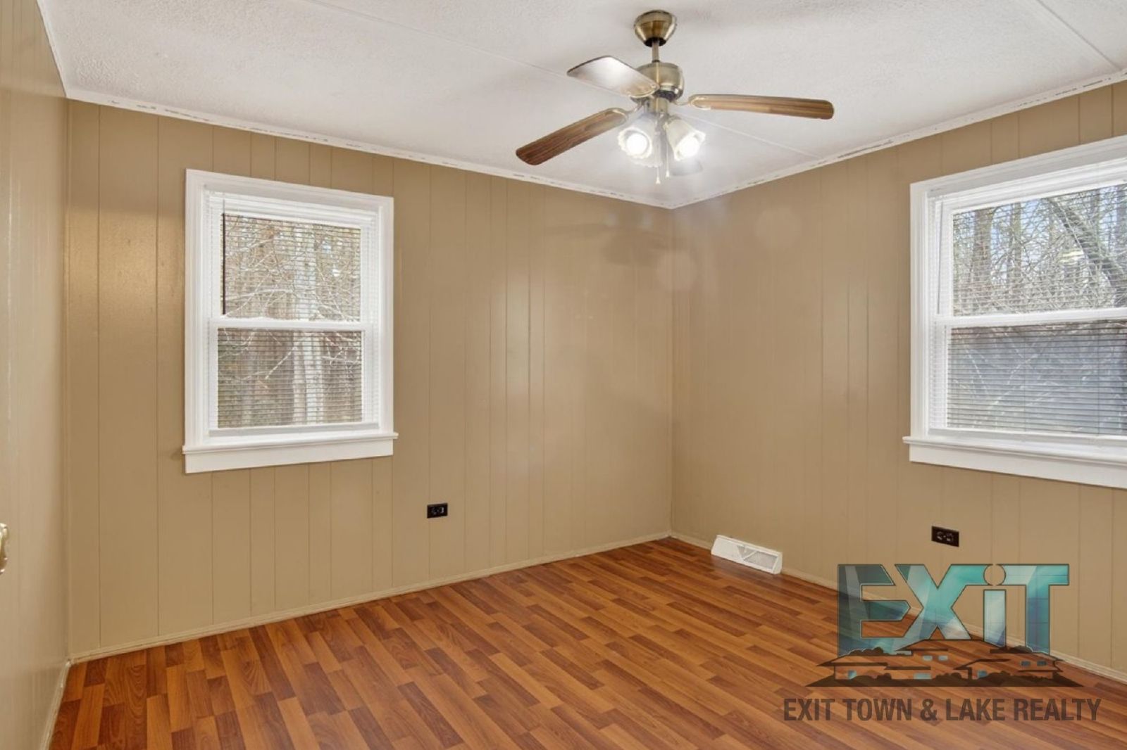 3 Bedroom, 1 Bath Home Available in LaCrosse! property image