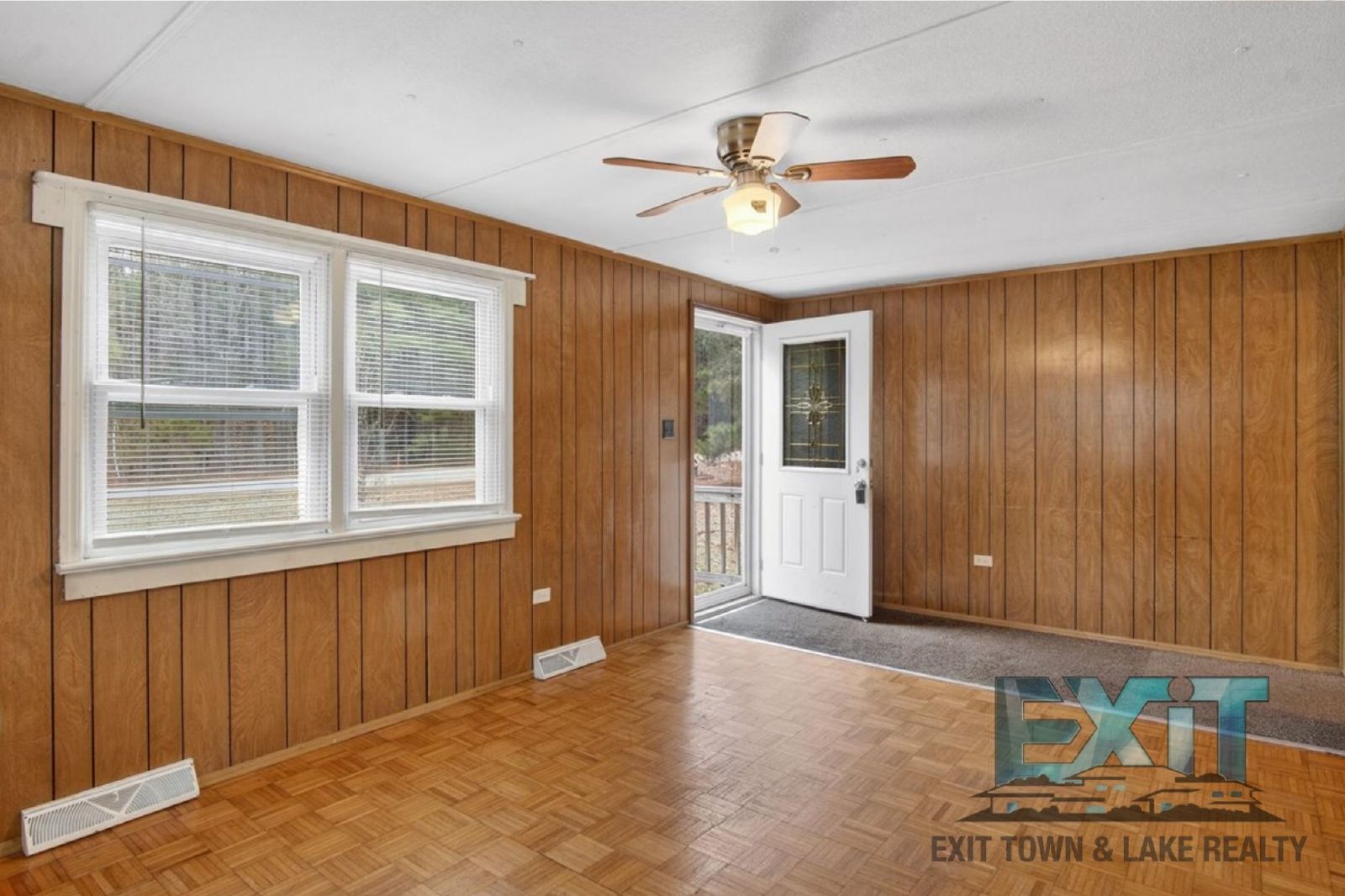 3 Bedroom, 1 Bath Home Available in LaCrosse! property image