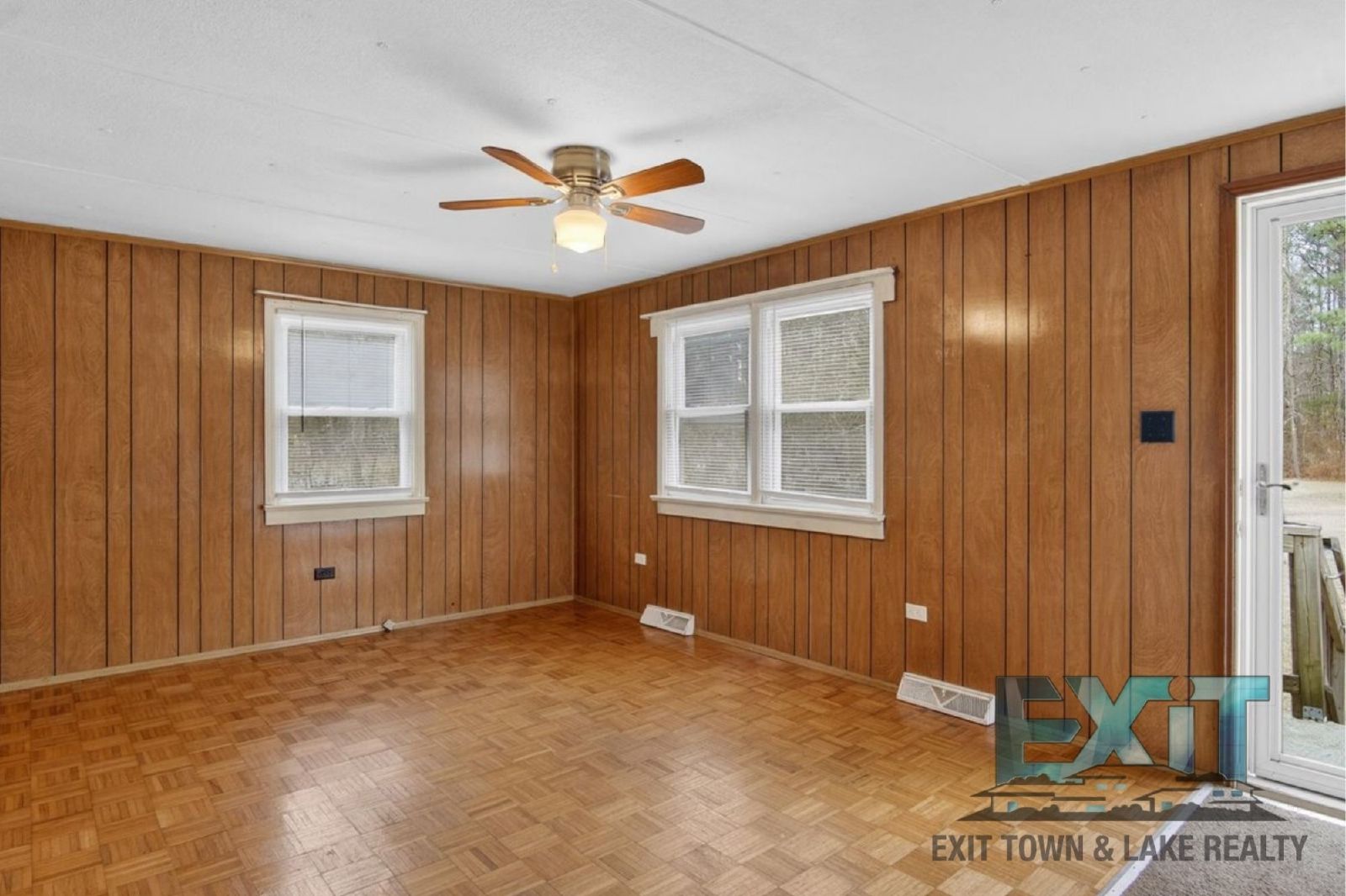 3 Bedroom, 1 Bath Home Available in LaCrosse! property image