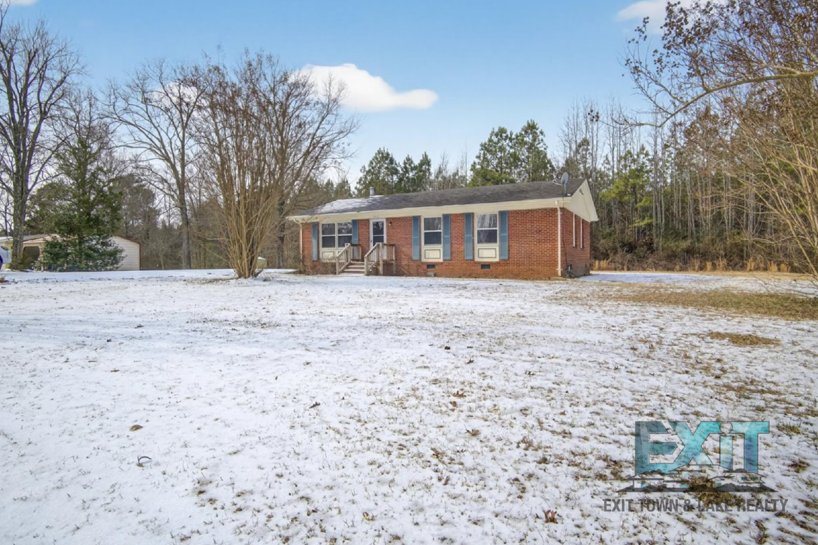 Cozy 3 Bed. 1 Bath  Country Home property image