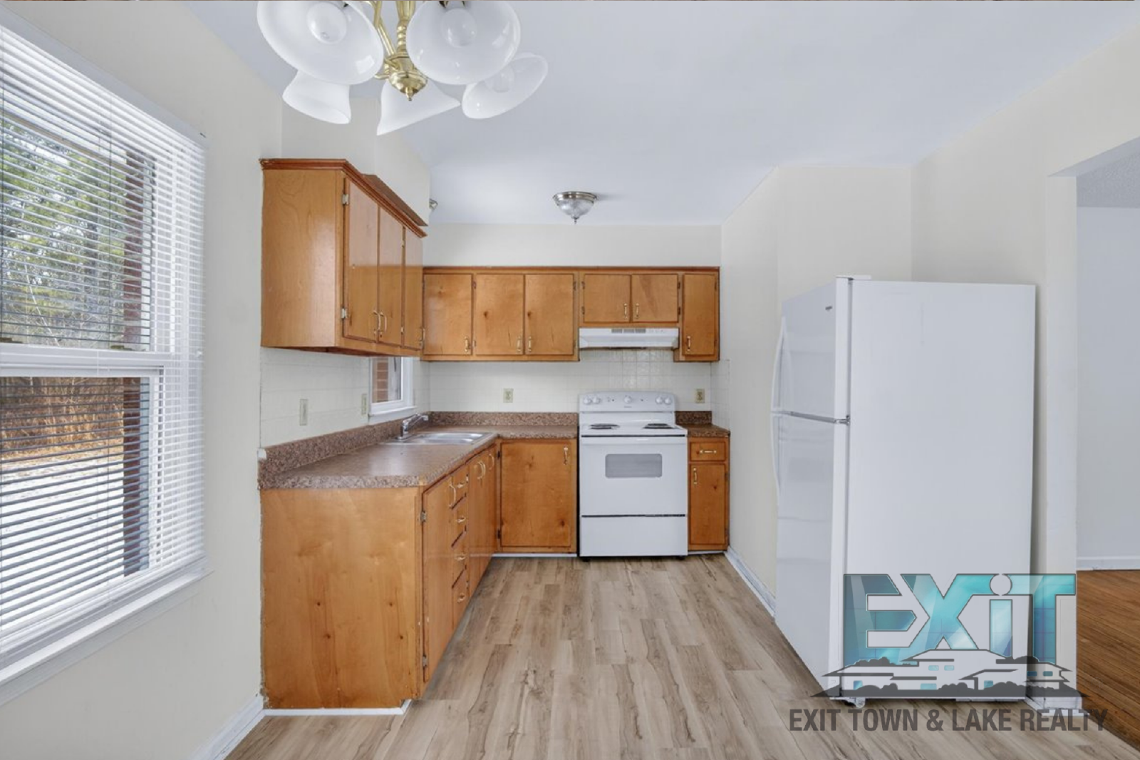 Cozy 3 Bed. 1 Bath  Country Home property image