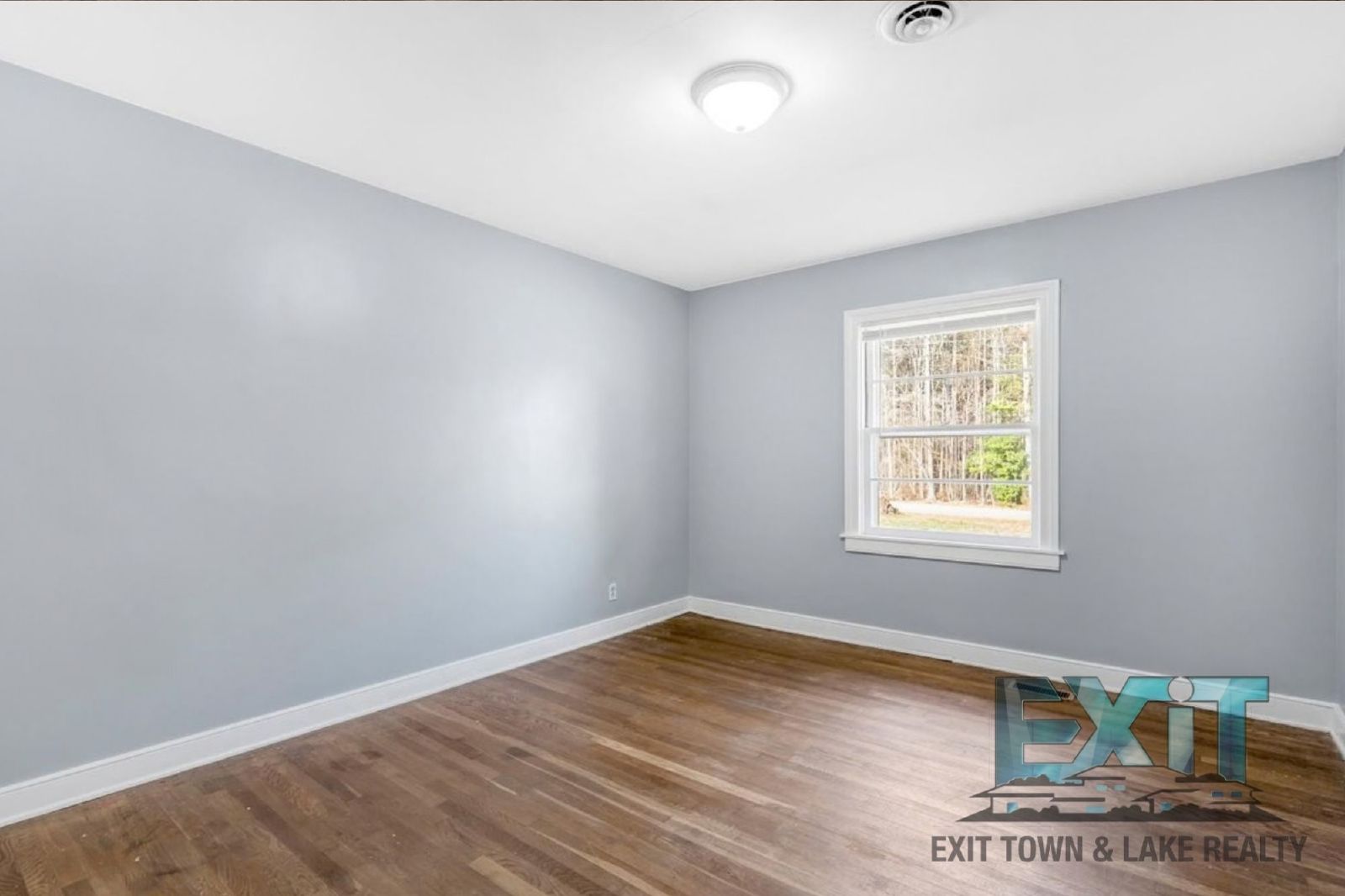 Freshly Updated Brick Home in Peaceful Country Setting – Freeman, VA property image