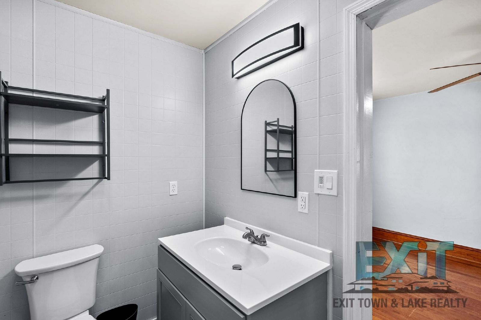 Country Feel, Modern Updates – 3BR Home on Quiet Road Just Outside of South Hill property image