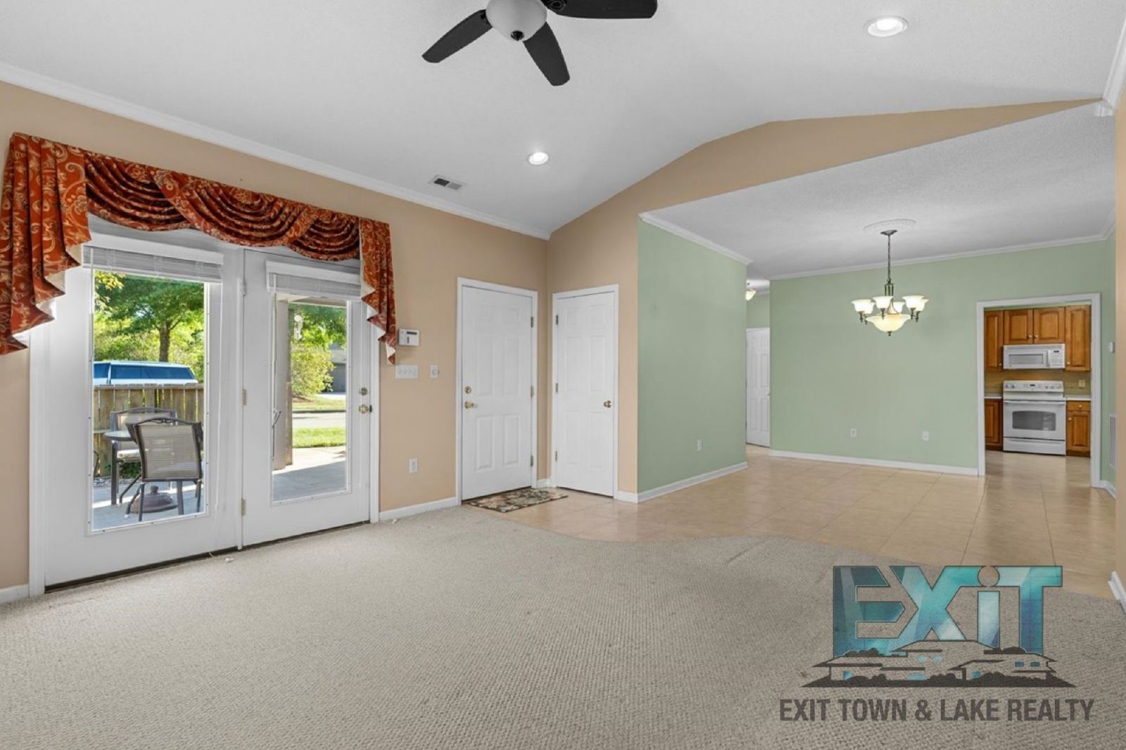 Beautiful Home in Beaver Creek property image