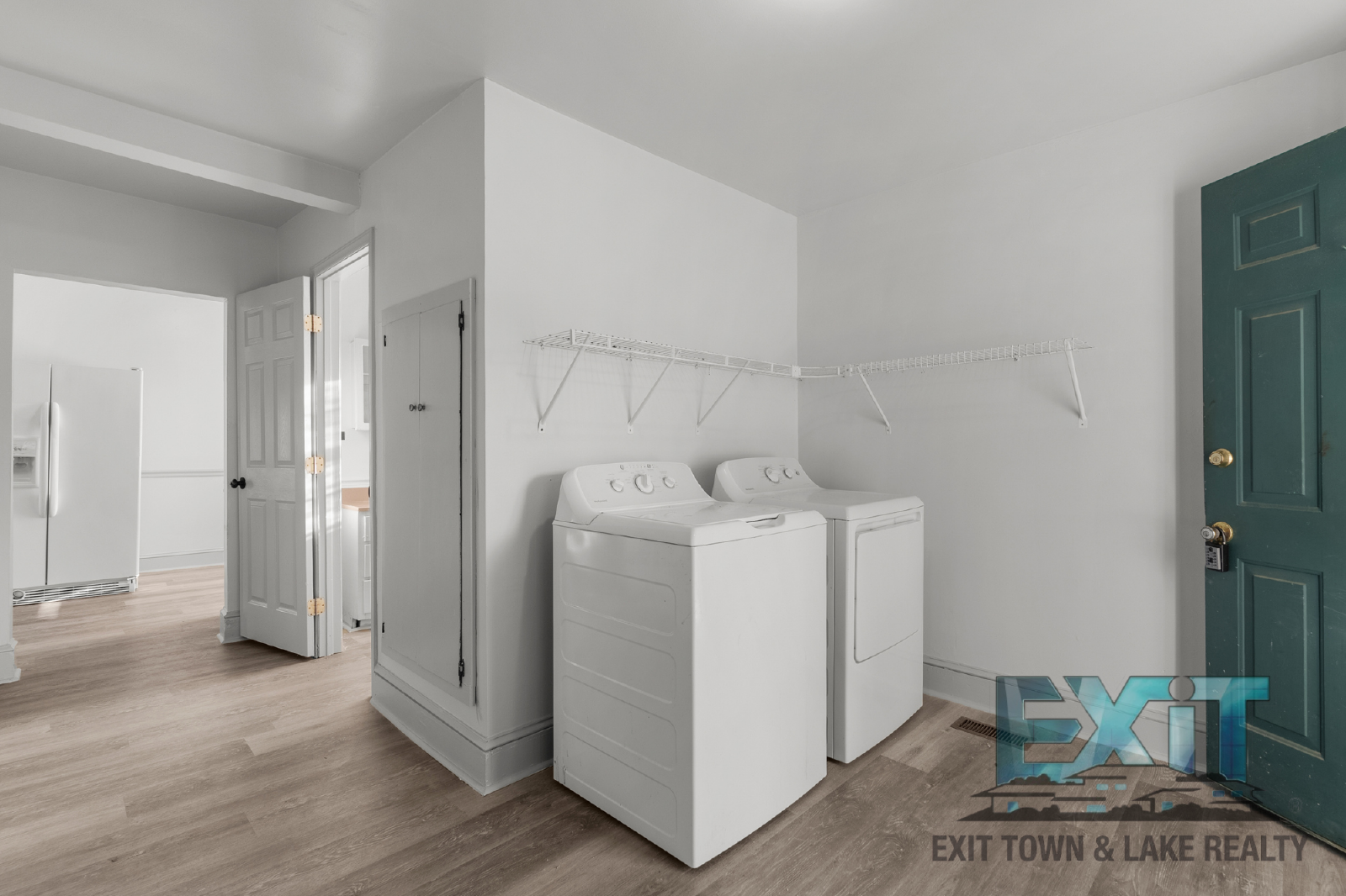 Freshly Renovated 2 Bedroom Rental in Warren County property image