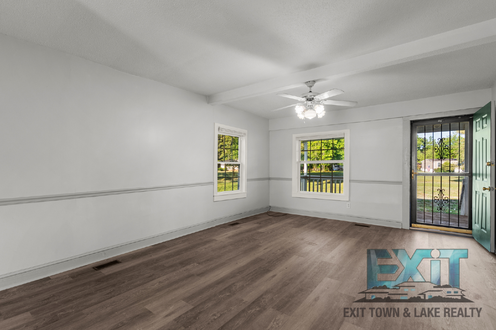 Freshly Renovated 2 Bedroom Rental in Warren County property image