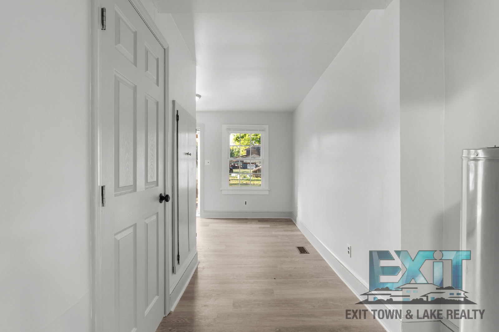Freshly Renovated 2 Bedroom Rental in Warren County property image