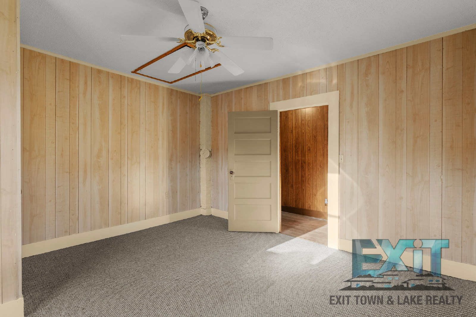 Freshly Renovated 2 Bedroom Rental in Warren County property image