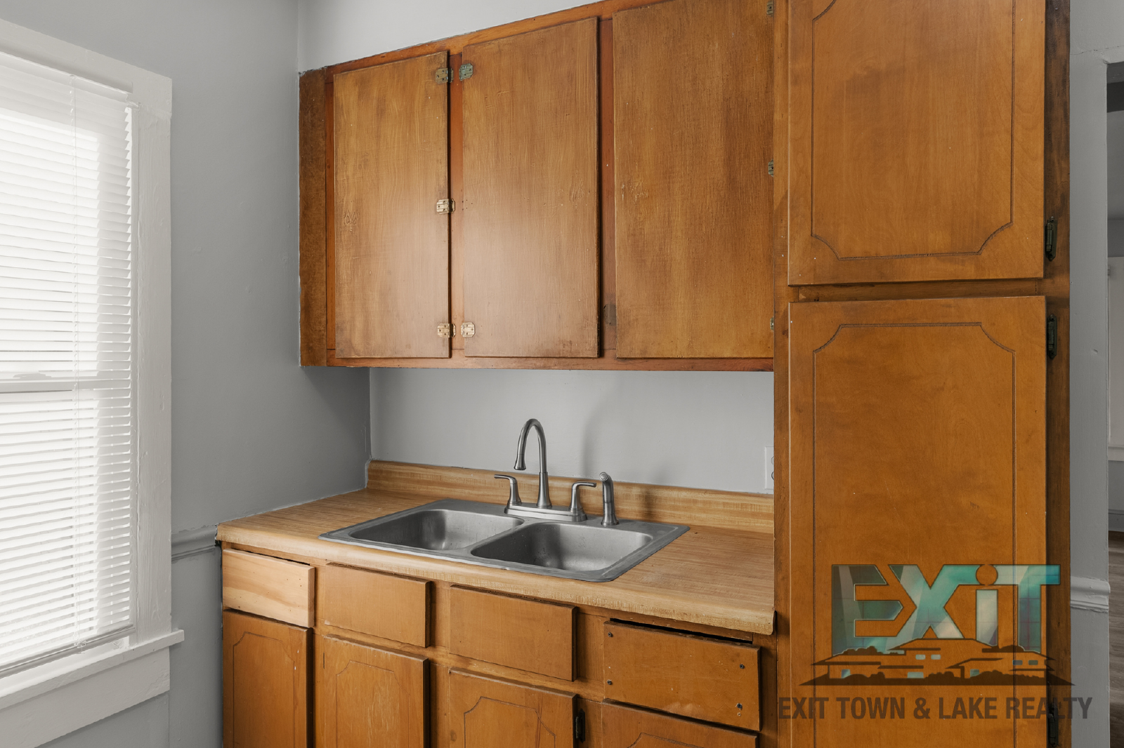 Freshly Renovated 2 Bedroom Rental in Warren County property image
