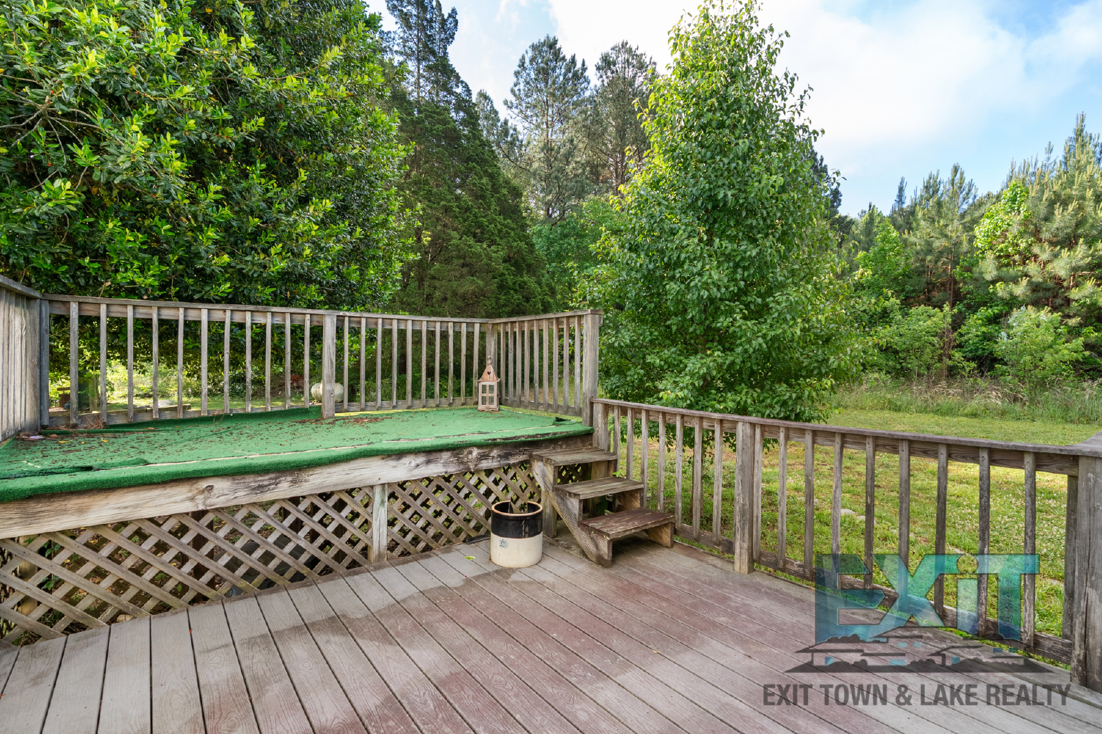 Spacious Country Home in Convenient La Crosse Location property image