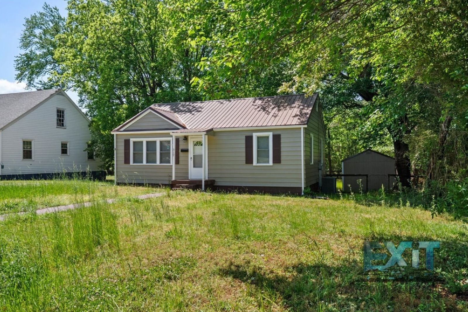 Fully Remodeled Home in Quiet Chase City Neighborhood property image