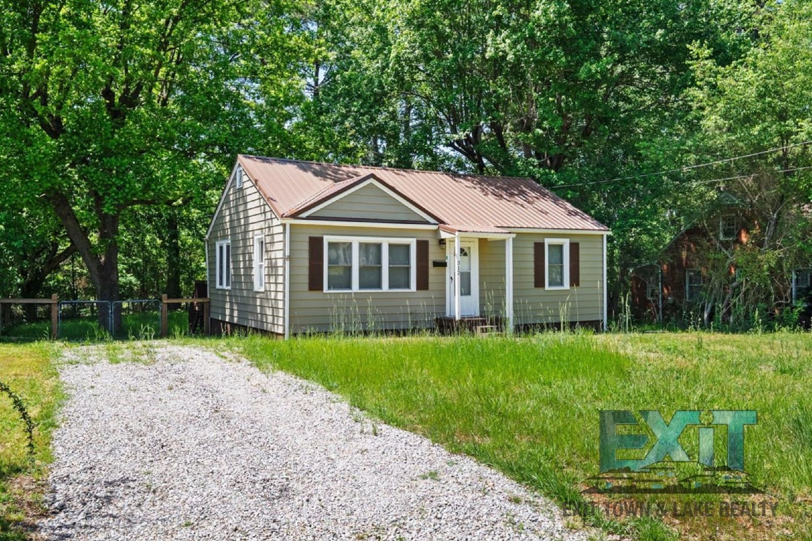 Fully Remodeled Home in Quiet Chase City Neighborhood property image