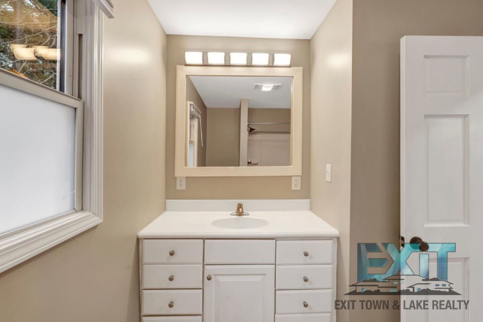 Fully Remodeled Home in Quiet Chase City Neighborhood property image