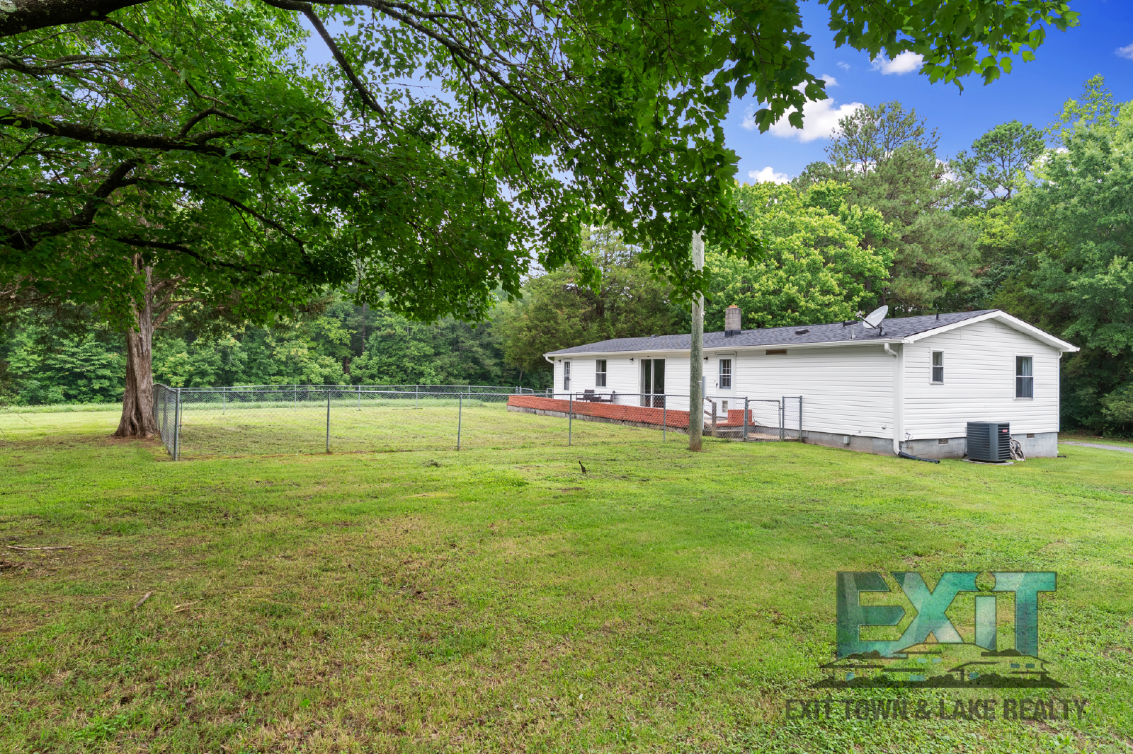 Private, Newly Renovated 3BR Home in Dolphin, VA property image