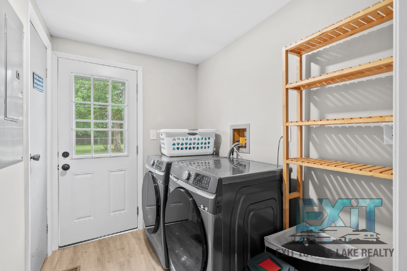 Private, Newly Renovated 3BR Home in Dolphin, VA property image