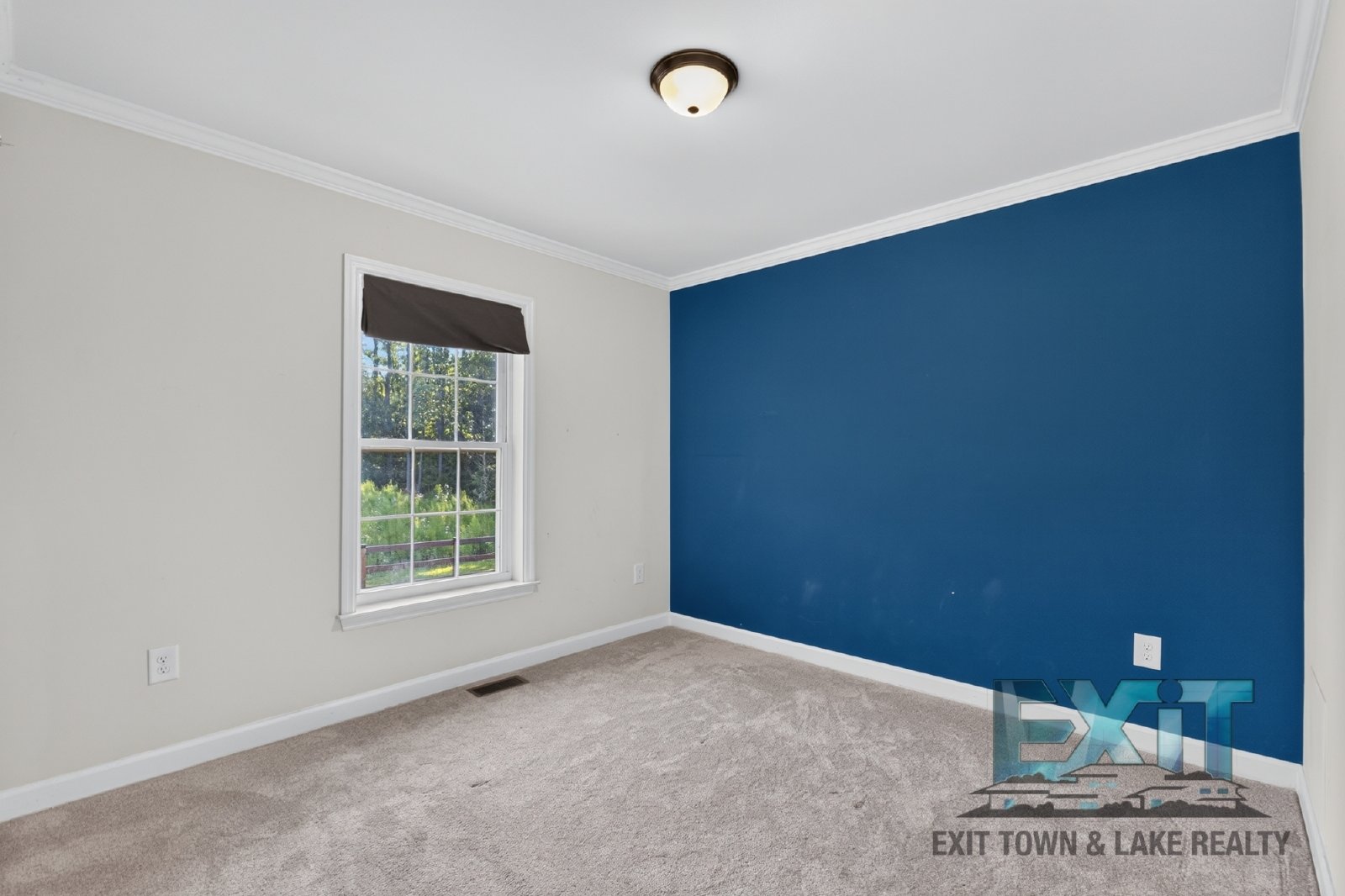 Charming 3BR/2BA Home with Fenced Yard & Detached Garage property image