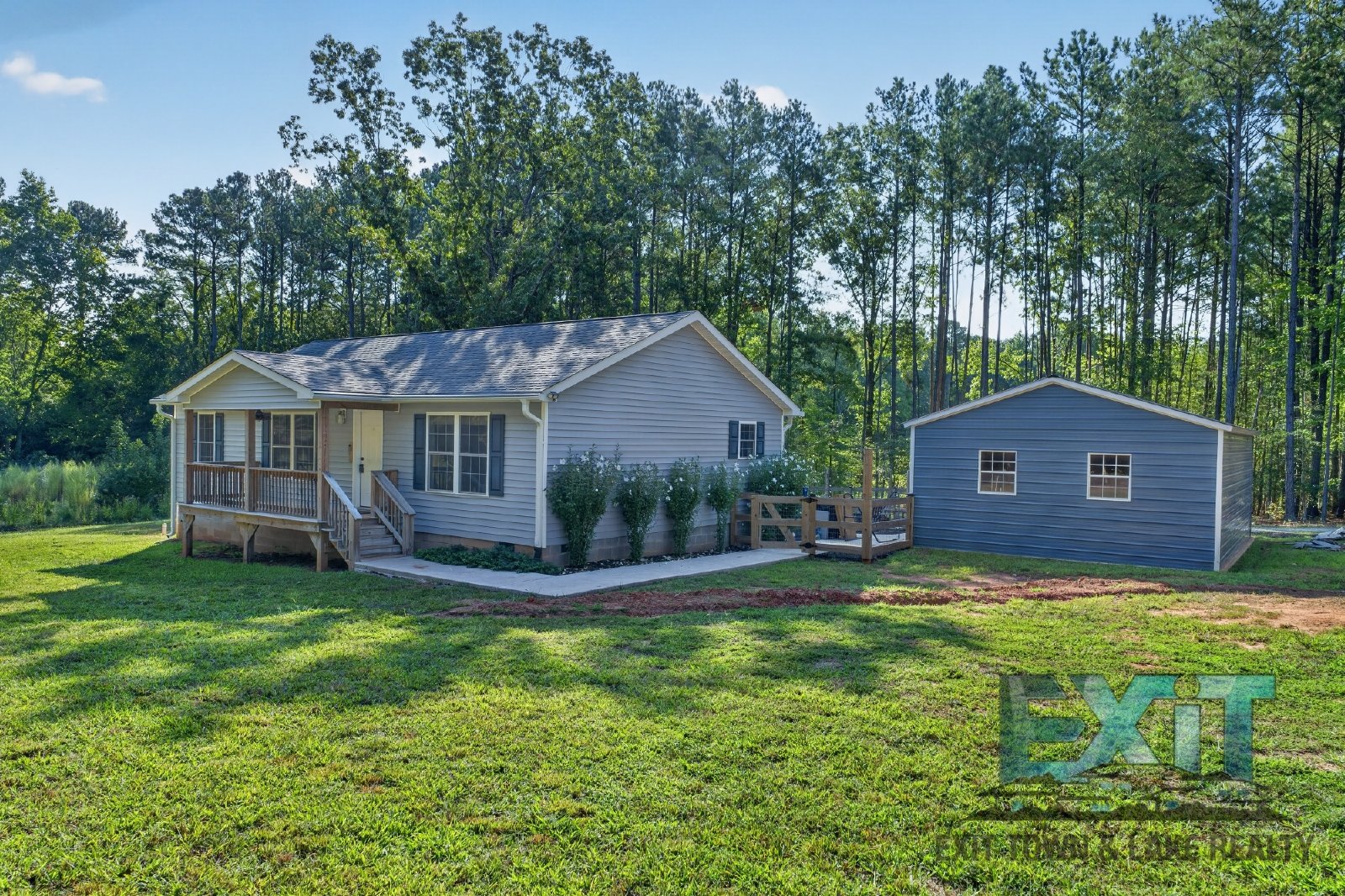 Charming 3BR/2BA Home with Fenced Yard & Detached Garage property image