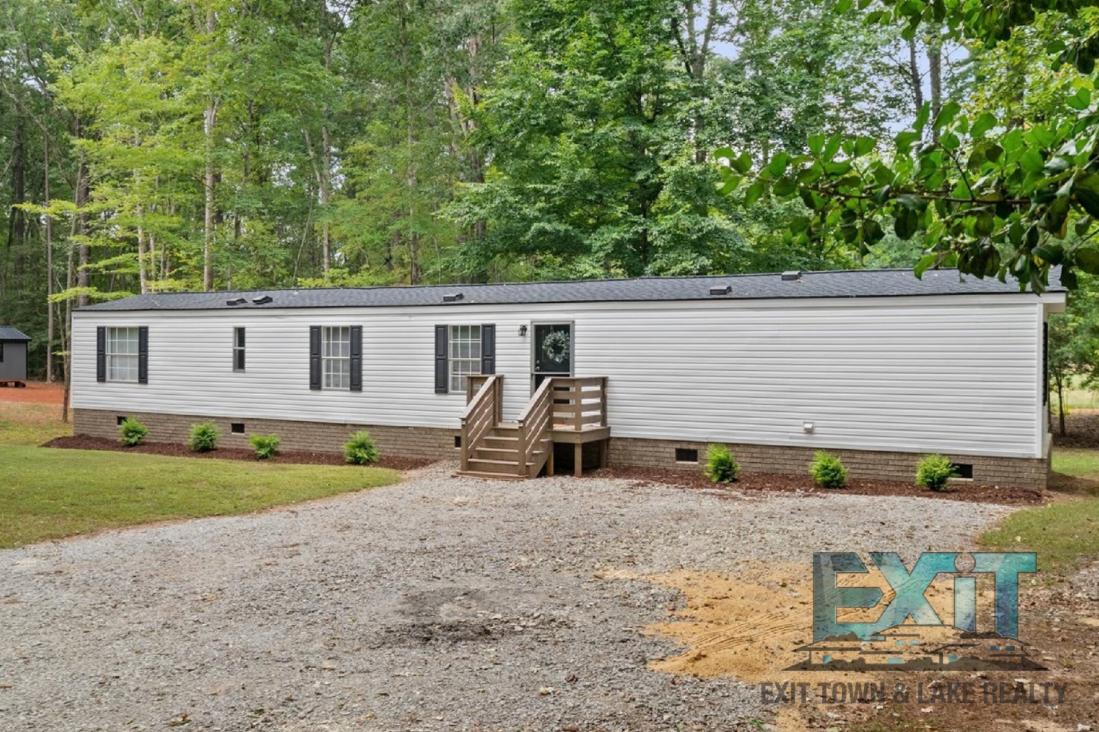 Welcome to Your Fresh Start at 139 Cookout Terrace! property image
