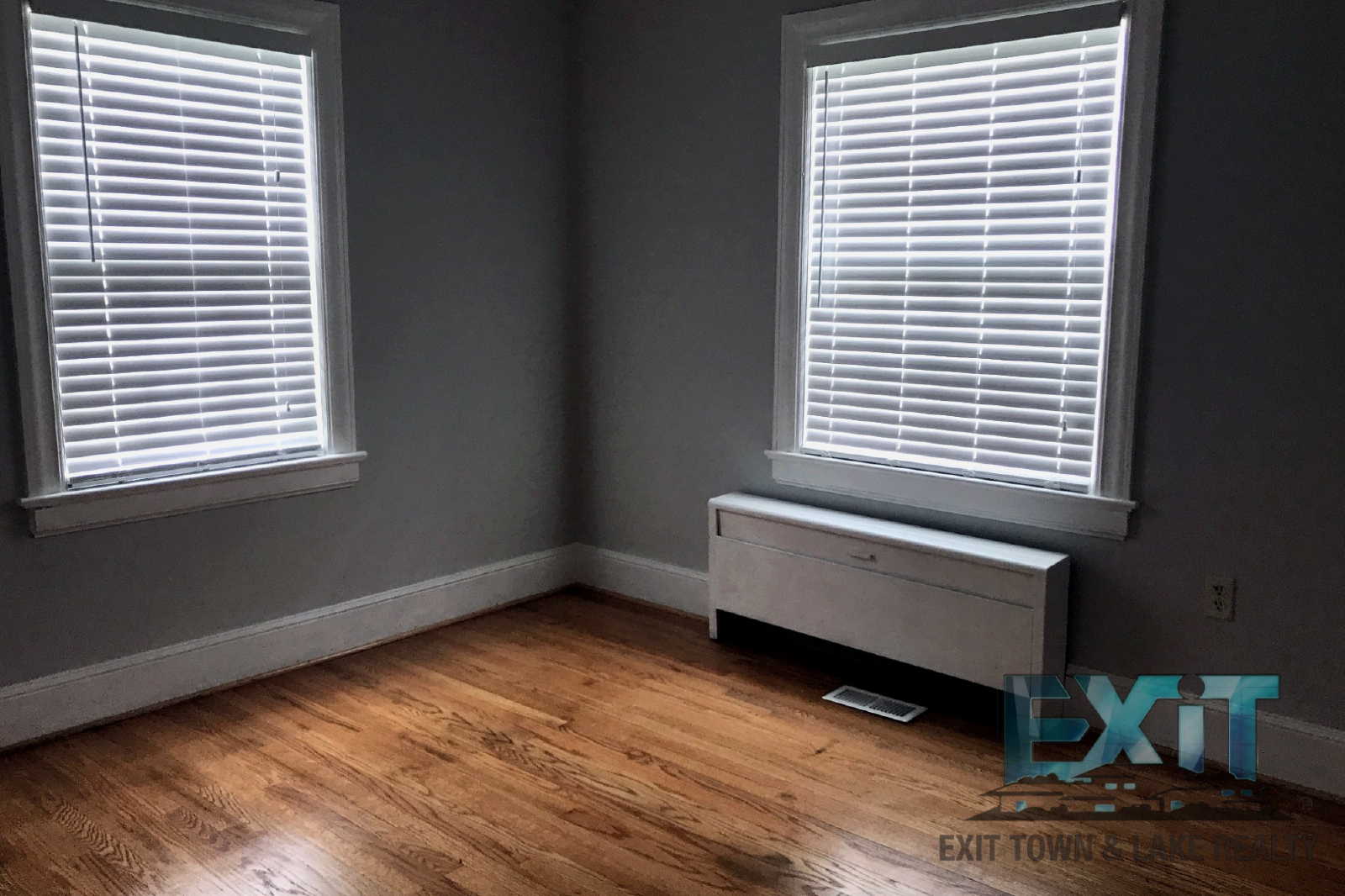 2-Bedroom Downstairs Duplex in South Hill property image