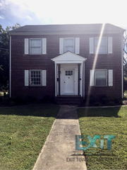 2-Bedroom Downstairs Duplex in South Hill property image