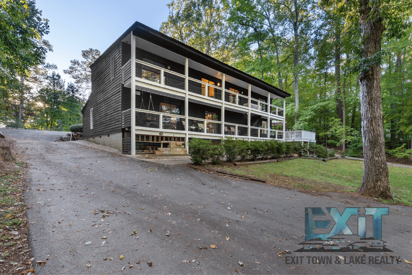 Enjoy waterfront living at 218 Club Drive in Littleton, NC! property image