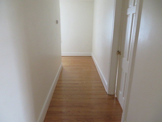 2 Bedroom, 1 Bath South Hill Apartment Convenient to Shopping, Schools & Hospital property image