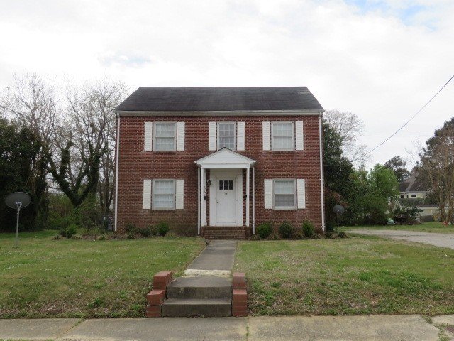 2 Bedroom, 1 Bath South Hill Apartment Convenient to Shopping, Schools & Hospital property image