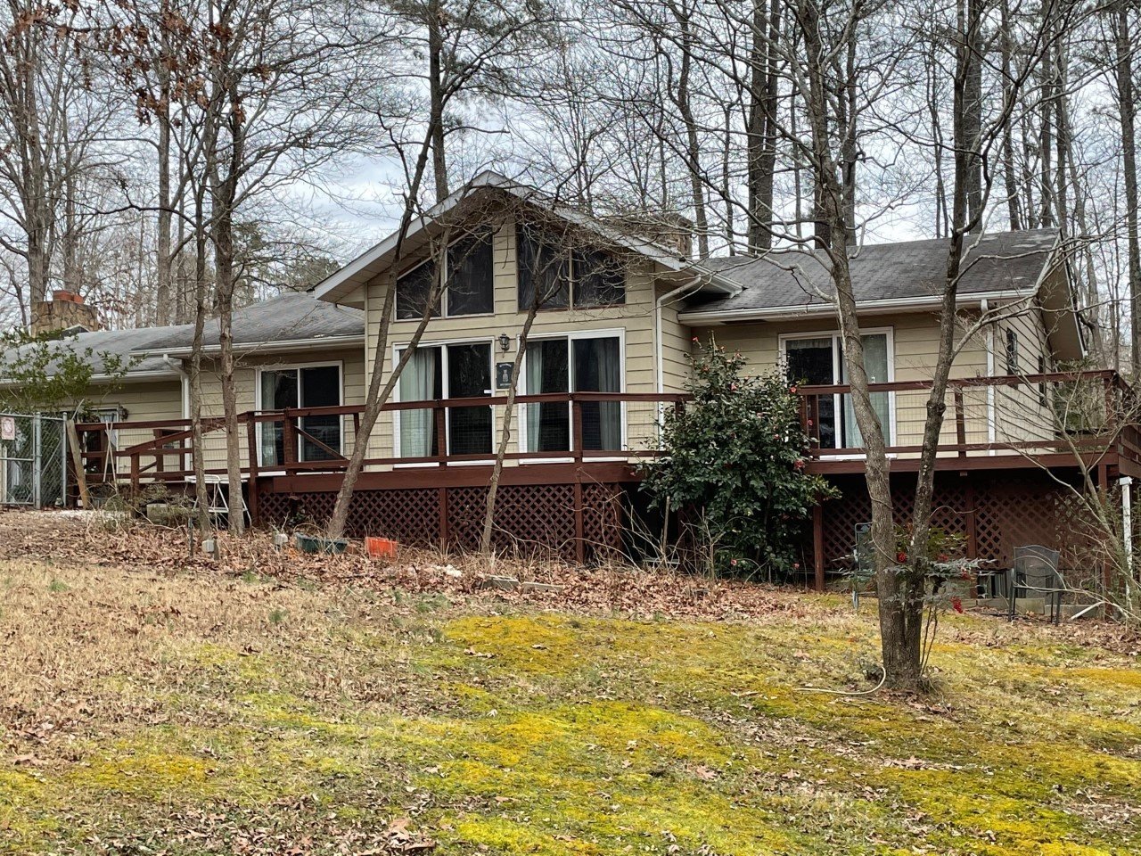 201 Nutbush Dr Manson, NC 27553 Exit Town & Lake Realty